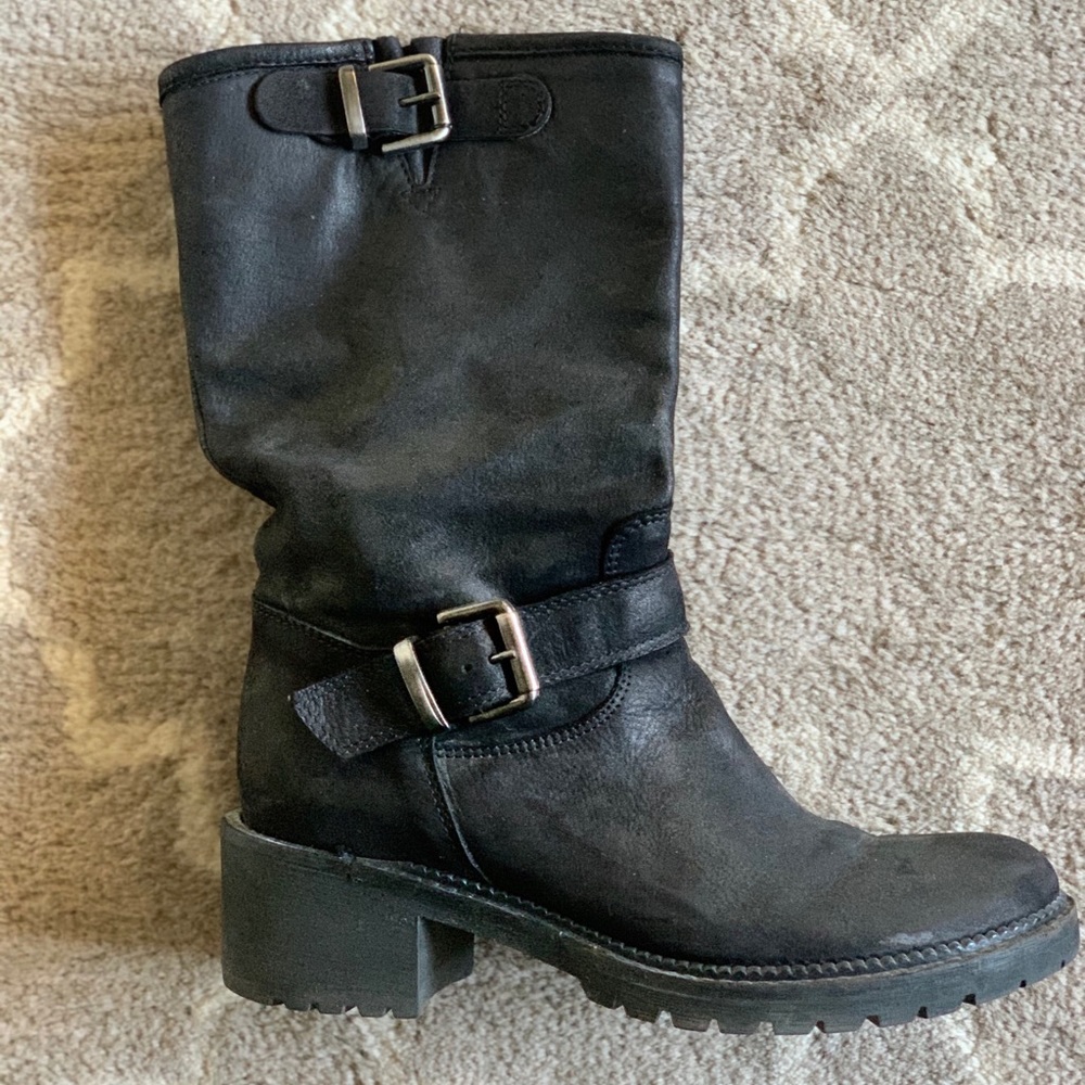 Barneys New York Heeled Leather Boots